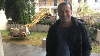 У Житомирі почали прикрашати головну новорічну ялинку У Житомирі почали прикрашати головну новорічну ялинку