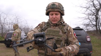 Мороз, Барні та Вітамін: історії бійців штурмового полку "Цунамі" Мороз, Барні та Вітамін: історії бійців штурмового полку "Цунамі"