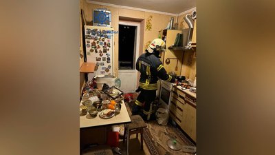 У багатоповерхівці в Луцьку вибухнула туристична газова плита У багатоповерхівці в Луцьку вибухнула туристична газова плита