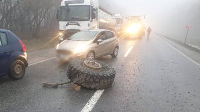 ДТП біля Тернополя: рух транспорту ускладнений ДТП біля Тернополя: рух транспорту ускладнений
