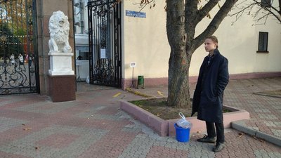 Миколаївці зібрали 50 кілограмів жолудів для тварин у зоопарку Миколаївці зібрали 50 кілограмів жолудів для тварин у зоопарку