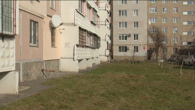 У Вінниці з вікна 7-го поверху випала 59-річна жінка У Вінниці з вікна 7-го поверху випала 59-річна жінка
