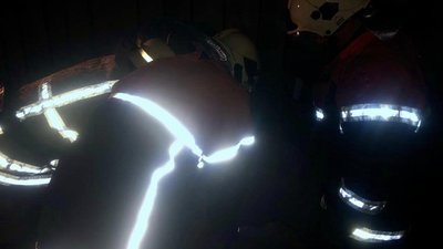 У селі на Житомирщині рятувальники надали допомогу 70-річній жінці, яка впала у криницю У селі на Житомирщині рятувальники надали допомогу 70-річній жінці, яка впала у криницю