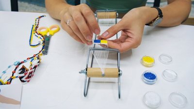 17 тисяч гривень за чотири місяці: вінничанка продає вироби з бісеру і допомагає ЗСУ 17 тисяч гривень за чотири місяці: вінничанка продає вироби з бісеру і допомагає ЗСУ