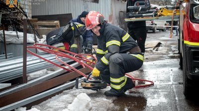 У Києві працівник підприємства загинув під дев'ятитонним станком