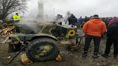 Біля Микулинців на Тернопільщині люди продовжують чергувати на блокпостах