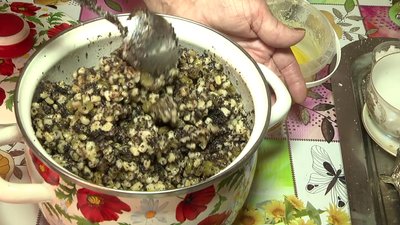 Мак, родзинки та мед - родинний рецепт куті від херсонки Марії Олексієнко Мак, родзинки та мед - родинний рецепт куті від херсонки Марії Олексієнко
