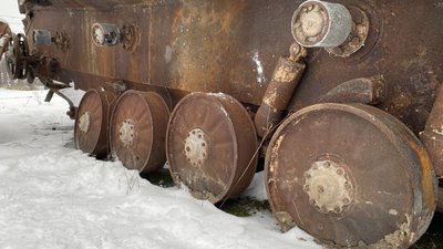 На Полтавщині досліджують знищену техніку армії РФ На Полтавщині досліджують знищену техніку армії РФ