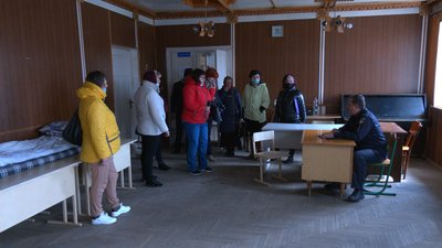 Довибори на Франківщині: не всі члени ДВК 87 округу отримали зарплату Довибори на Франківщині: не всі члени ДВК 87 округу отримали зарплату