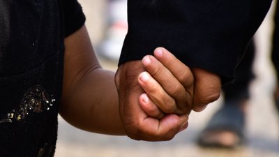 У громаді на Рівненщині дітям заборонили перебувати на вулицях без батьків. Чому так сталося