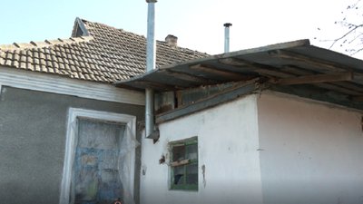На Херсонщині рятувальники перевірили будинки людей, які використовують пічне опалення На Херсонщині рятувальники перевірили будинки людей, які використовують пічне опалення