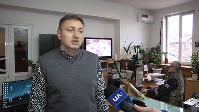 Як запалюють ліхтарі у Житомирі та чому деякі провулки міста неосвітлені Як запалюють ліхтарі у Житомирі та чому деякі провулки міста неосвітлені