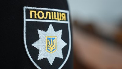 На Хмельниччині судитимуть батька, якого підозрюють у зґвалтуванні своєї доньки