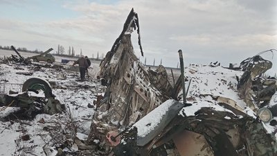 Пам'ять героям: на Миколаївщині встановлять пам'ятник загиблим пілотам в полі Пам'ять героям: на Миколаївщині встановлять пам'ятник загиблим пілотам в полі