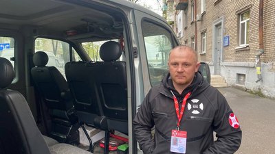 Збитків на понад 70 тис. грн: у Дніпрі пограбували евакуаційний автомобіль Збитків на понад 70 тис. грн: у Дніпрі пограбували евакуаційний автомобіль