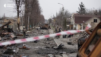 “Орк побачив консерви для собак. Каже: "Це ми собі візьмемо" — волонтер, що врятував понад 200 людей на Київщині “Орк побачив консерви для собак. Каже: "Це ми собі візьмемо" — волонтер, що врятував понад 200 людей на Київщині