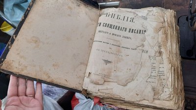 "Кожен має знати про своїх предків": музейник, який вивіз експонати з-під обстрілів на Тернопільщину "Кожен має знати про своїх предків": музейник, який вивіз експонати з-під обстрілів на Тернопільщину