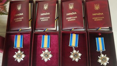 Родини загиблих військових з Тернопільщини отримали відзнаки президента України