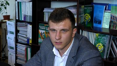 Студент Житомирського агротехколеджу щомісяця отримуватиме стипендію імені Героїв Небесної Сотні Студент Житомирського агротехколеджу щомісяця отримуватиме стипендію імені Героїв Небесної Сотні