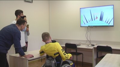 Зіграти комп'ютерну гру м'язами: вінничанин змайстрував пристрій для реабілітації Зіграти комп'ютерну гру м'язами: вінничанин змайстрував пристрій для реабілітації