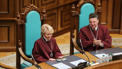 КСУ продовжить засідання попри посилення карантину. Що розглядатиме