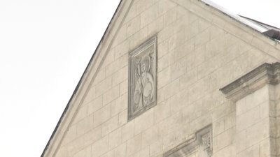 Настінні написи, поховання князя, фрагменти Чесного хреста. Історія з найдавніших храмів України Настінні написи, поховання князя, фрагменти Чесного хреста. Історія з найдавніших храмів України