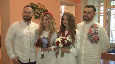 У День закоханих у Хмельницькому одружилися шість пар У День закоханих у Хмельницькому одружилися шість пар
