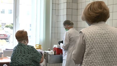 Медиків вакцинували бустером від ковіду Медиків вакцинували бустером від ковіду