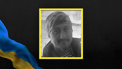 У Львові прощаються з воїнами Володимиром Довгуном, Олексієм Дегтярьовим та Юрієм Хмілярем У Львові прощаються з воїнами Володимиром Довгуном, Олексієм Дегтярьовим та Юрієм Хмілярем