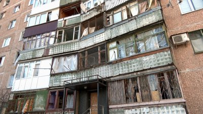 наслідки обстрілу пошкоджений будинок Краматорськ Донецька область наслідки обстрілу пошкоджений будинок Краматорськ Донецька область