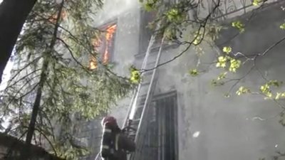 У Львові горіла закинута будівля