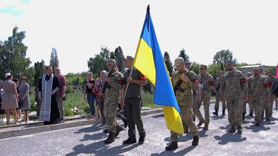 "На війні зробив дуже багато". Поховали сумського бійця Ігоря Набока "На війні зробив дуже багато". Поховали сумського бійця Ігоря Набока