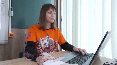 Черкаські школярі готуються до фестивалю з робототехніки Черкаські школярі готуються до фестивалю з робототехніки