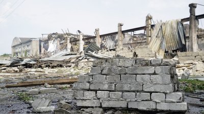Російські війська 28 червня вдарили по заводу в Харкові — фото наслідків Російські війська 28 червня вдарили по заводу в Харкові — фото наслідків