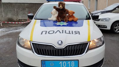 Хмельницький, поліцейські з ведмедиками