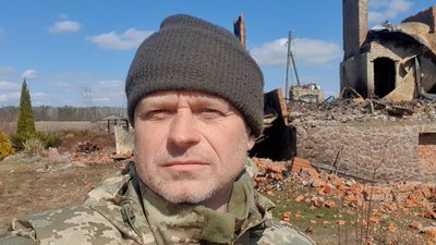 У фермера з Чернігівщини під час бойових дій знищено будинок та постраждало господарство