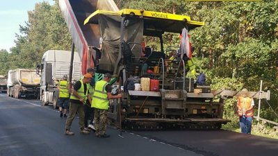 На Волині почали ремонтувати ще один відтинок автошляху на Шацьк На Волині почали ремонтувати ще один відтинок автошляху на Шацьк
