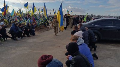 На Чернігівщині поховали Всеволода Бодуна, який загинув при виконанні бойового завдання на Донеччині На Чернігівщині поховали Всеволода Бодуна, який загинув при виконанні бойового завдання на Донеччині