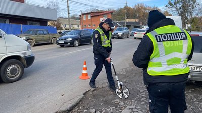 Патрульна поліція перевіряє стан доріг в області