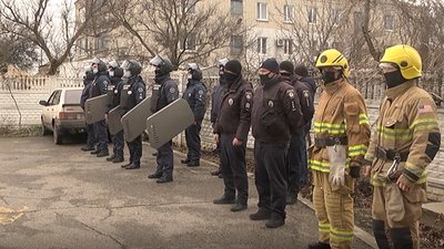На Херсонщині судова охорона навчалася як діяти під час надзвичайних ситуацій