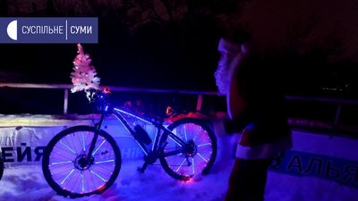 У Сумах веломаскарадом привертали увагу до активного способу життя У Сумах веломаскарадом привертали увагу до активного способу життя
