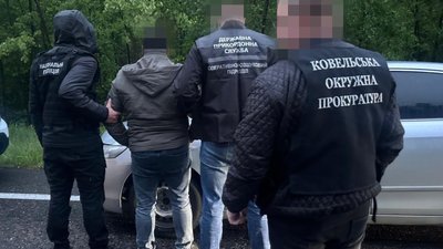 Затримання підозрюваних в переправленні чоловіків за кордон на Волині, жовтень 2025 рік