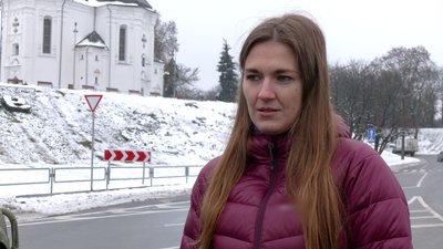 "Хочу допомогти армії", — 8-річний чернігівець Сергій Мороз передав машину для ОК "Північ" "Хочу допомогти армії", — 8-річний чернігівець Сергій Мороз передав машину для ОК "Північ"