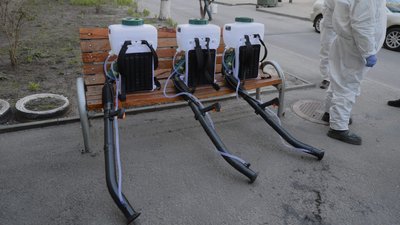 У Дніпрі розпочали санітарну обробку під’їздів багатоповерхівок