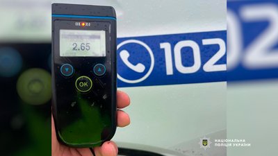 Нетверезий водій на Чернігівщині: поліція відсторонила водія, алкоголь перевищував норму