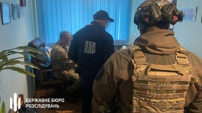 Допомагав призовникам утікати: на Закарпатті судитимуть підозрюваного посадовця ТЦК