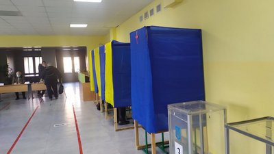 На Черкащині майже 20% дільниць розпочали свою роботу завчасно — ОПОРА