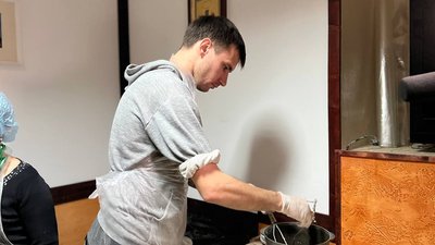 У Тернополі волонтери наліпили понад пів мільйона вареників захисникам У Тернополі волонтери наліпили понад пів мільйона вареників захисникам