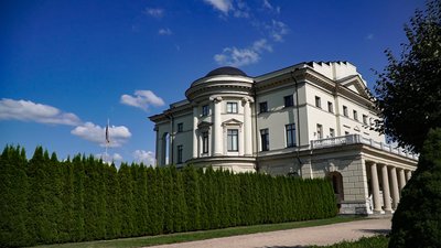 Онлайн-екскурсії та міжнародна співпраця: як функціонує "Гетьманська столиця" у Батурині під час війни Онлайн-екскурсії та міжнародна співпраця: як функціонує "Гетьманська столиця" у Батурині під час війни