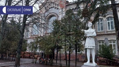 "Через вогонь над водою" - історія уродженки Сумщини, яка емігрувала під час війни до Нової Зеландії "Через вогонь над водою" - історія уродженки Сумщини, яка емігрувала під час війни до Нової Зеландії